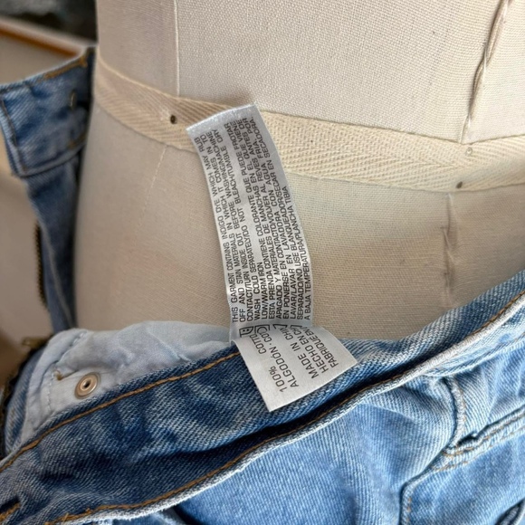 vintage high rise denim shorts - Picture 7 of 7